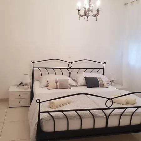 Apartman M&s 1 Kali, Otok Ugljan 아파트 칼리